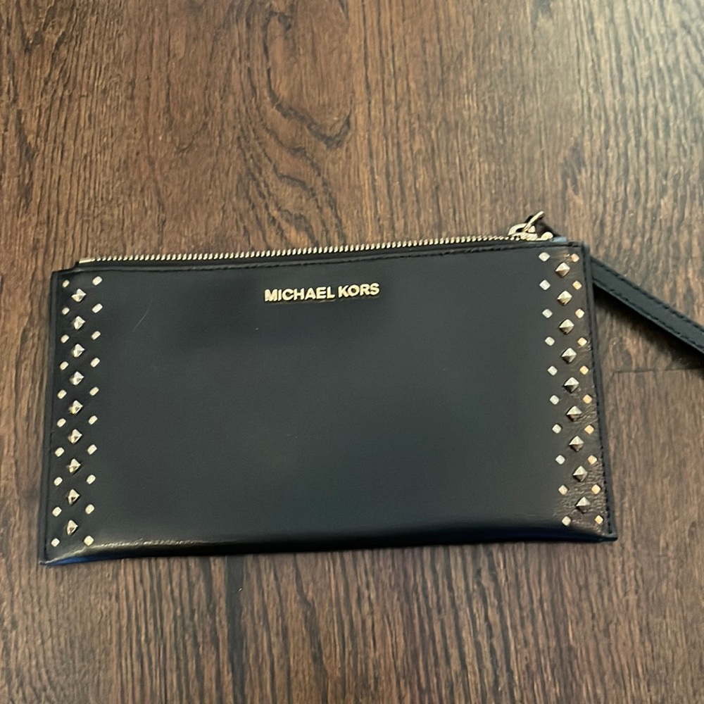 Michael Kors wristlet